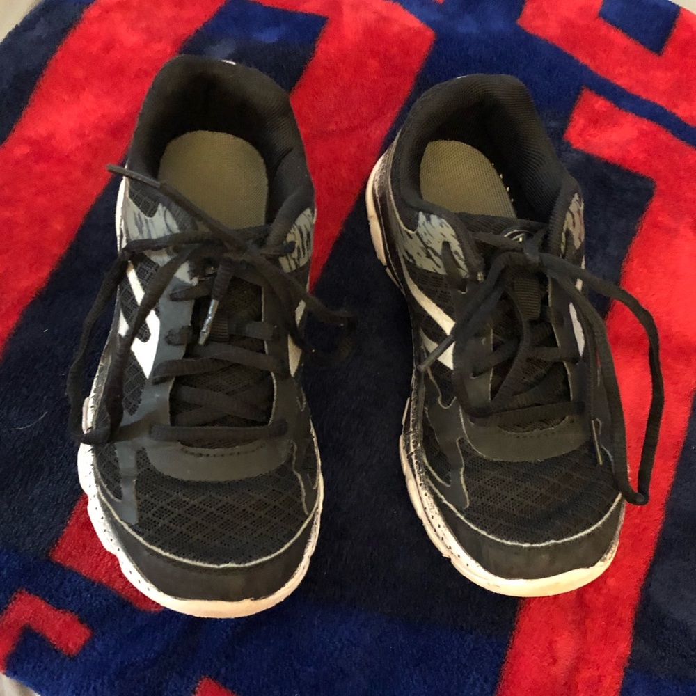 Little boys sneakers